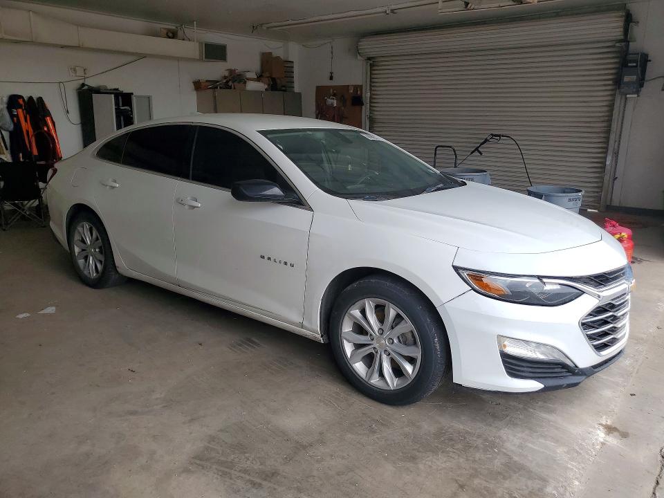 2020 Chevrolet Malibu მანქანა იყიდება აუქციონზე, vin: 1G1ZD5ST0LF090132, აუქციონის ნომერი: 56509726