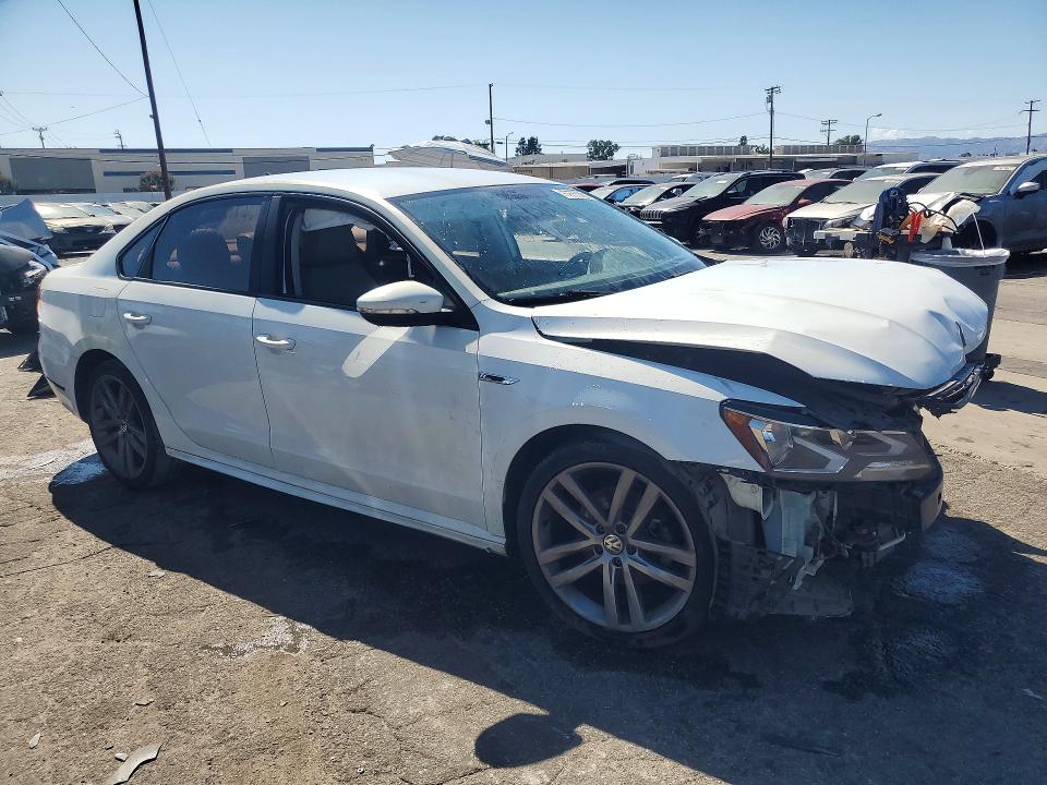 56550476 :رقم المزاد ، 1VWAA7A37JC022531 vin ، 2018 Volkswagen Passat مزاد بيع