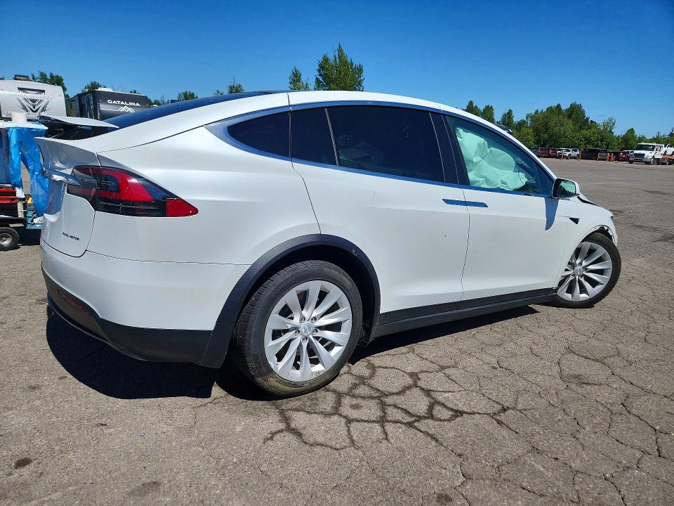 Продажа на аукционе авто 2020 Tesla Model X, vin: 5YJXCDE20LF234006, номер лота: 57691116