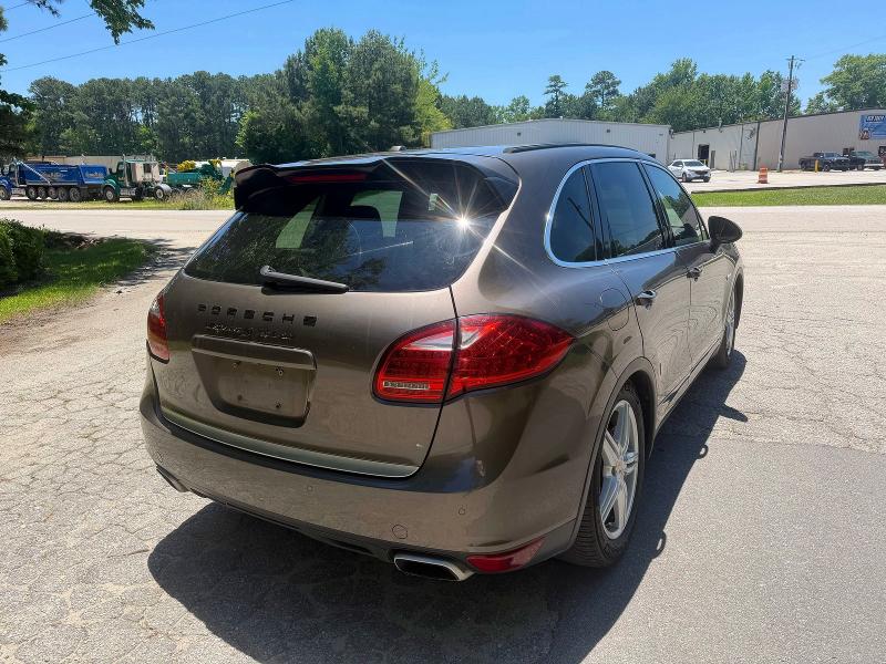 56469026 :رقم المزاد ، WP1AE2A27CLA91108 vin ، 2012 Porsche Cayenne مزاد بيع