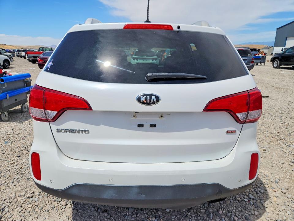 55792766 :رقم المزاد ، 5XYKTCA67FG597381 vin ، 2015 Kia Sorento مزاد بيع