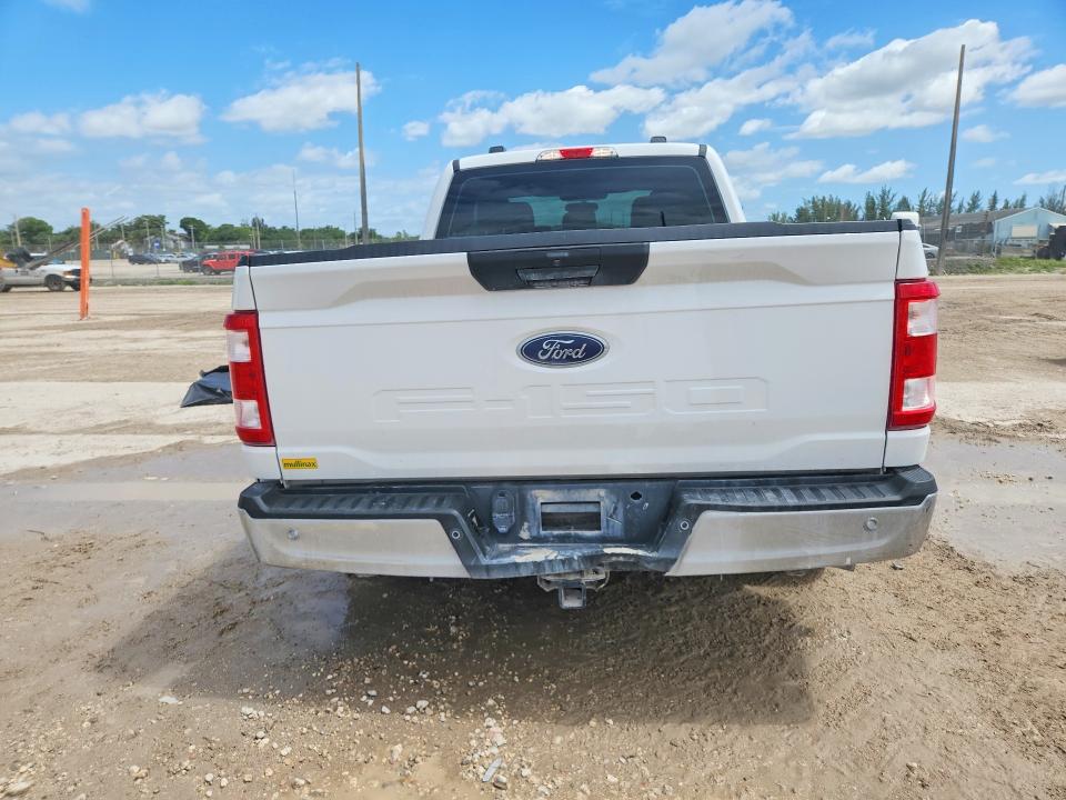 56455556 :رقم المزاد ، 1FTEX1CB9NKD64109 vin ، 2022 Ford F150 مزاد بيع