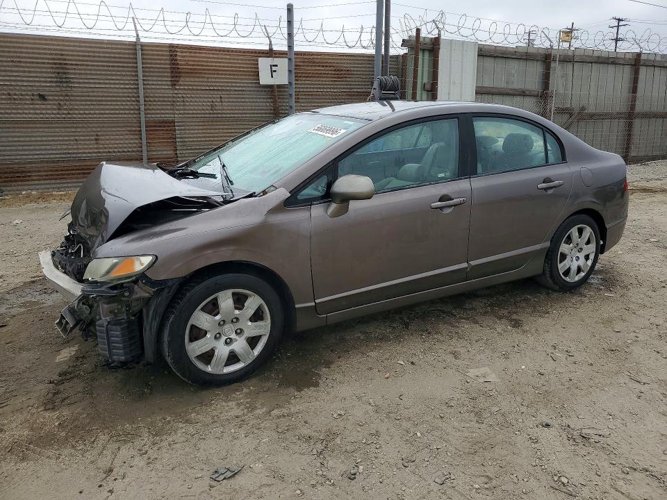 56069996 :رقم المزاد ، 19XFA1F54BE013067 vin ، 2011 Honda Civic مزاد بيع