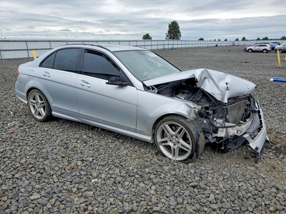 59316686 :رقم المزاد ، WDDGF8AB1DG081542 vin ، 2013 Mercedes-benz C مزاد بيع