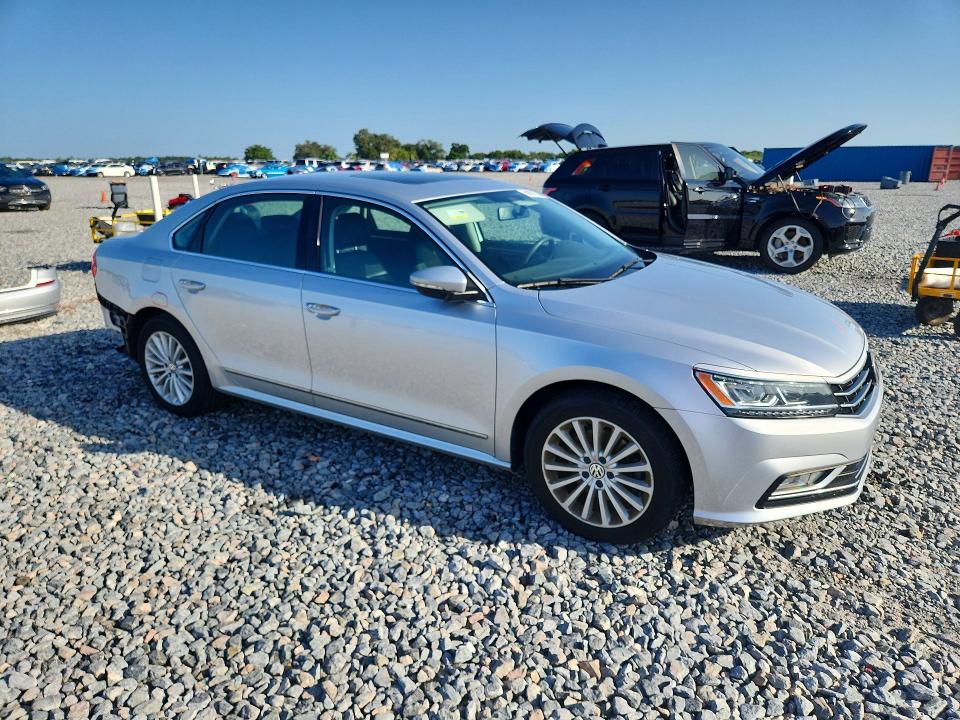 2016 Volkswagen Passat მანქანა იყიდება აუქციონზე, vin: 1VWBS7A36GC038469, აუქციონის ნომერი: 58991786