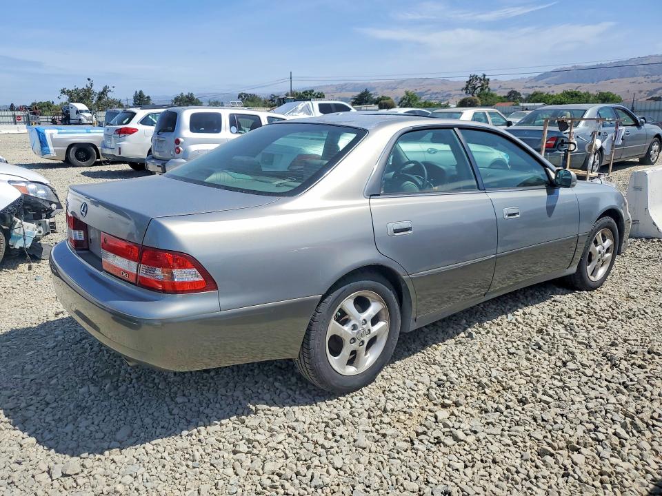 2000 Lexus Es მანქანა იყიდება აუქციონზე, vin: JT8BF28GXY5100270, აუქციონის ნომერი: 56060976