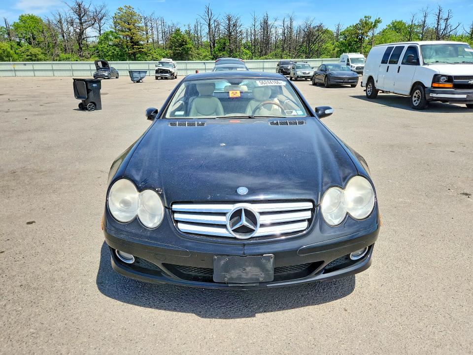 56244166 :رقم المزاد ، WDBSK77F57F132361 vin ، 2007 Mercedes-benz Sl مزاد بيع