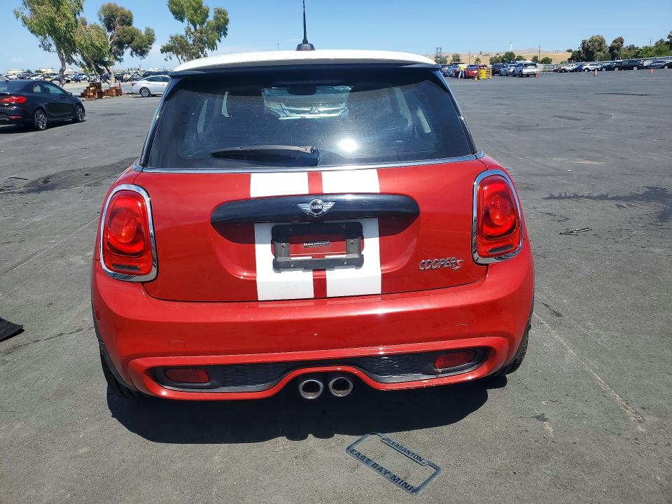 Продажа на аукционе авто 2018 Mini Cooper, vin: WMWXP7C59J2A48970, номер лота: 58818806