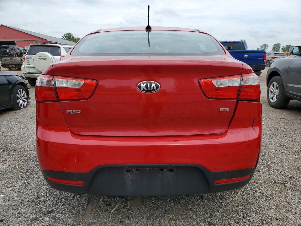 56606276 :رقم المزاد ، KNADM4A33F6471195 vin ، 2015 Kia Rio مزاد بيع