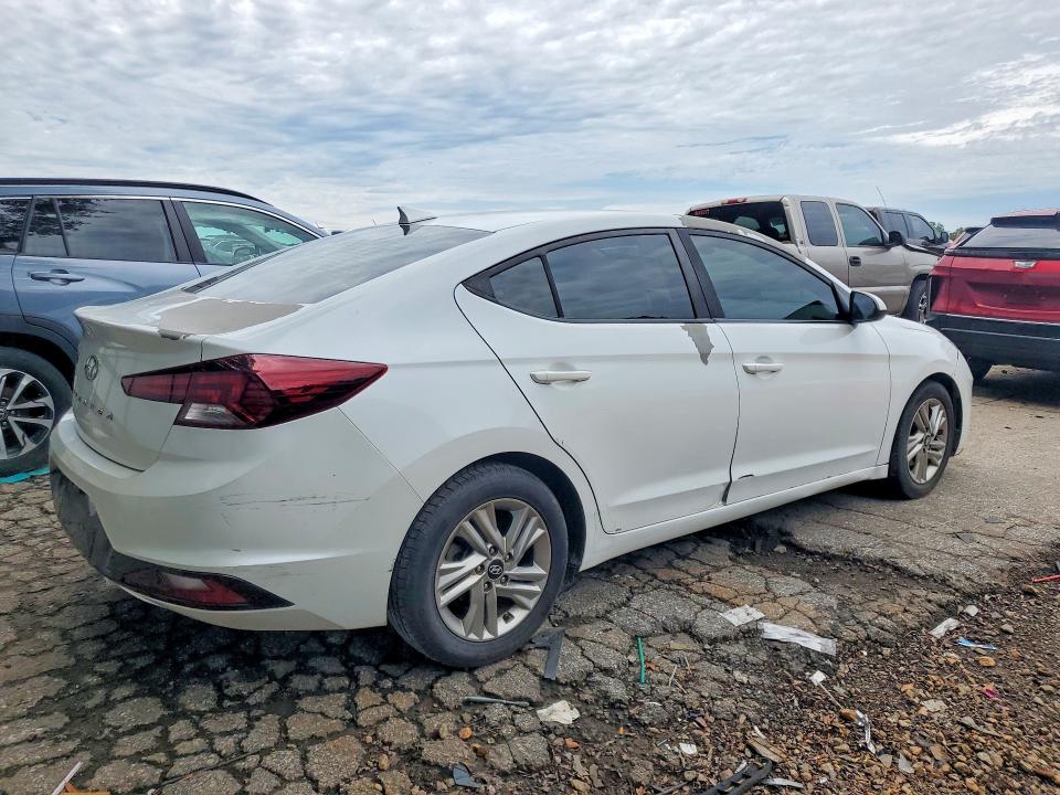 57261256 :رقم المزاد ، 5NPD84LF5KH416987 vin ، 2019 Hyundai Elantra مزاد بيع