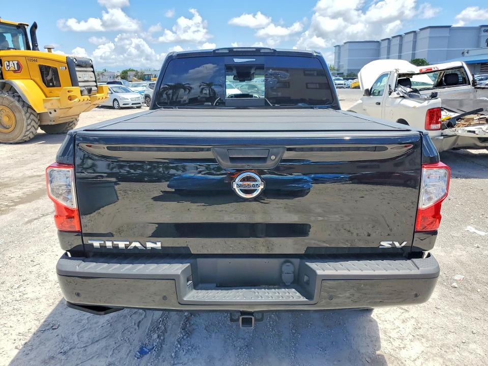 59556096 :رقم المزاد ، 1N6AA1EFXMN526517 vin ، 2021 Nissan Titan مزاد بيع