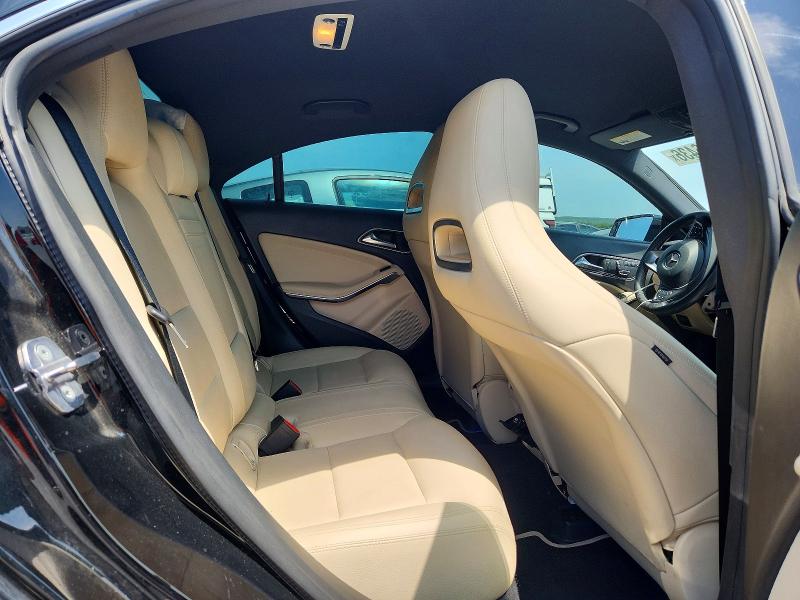 58056436 :رقم المزاد ، WDDSJ4EBXKN721218 vin ، 2019 Mercedes-benz Cla مزاد بيع