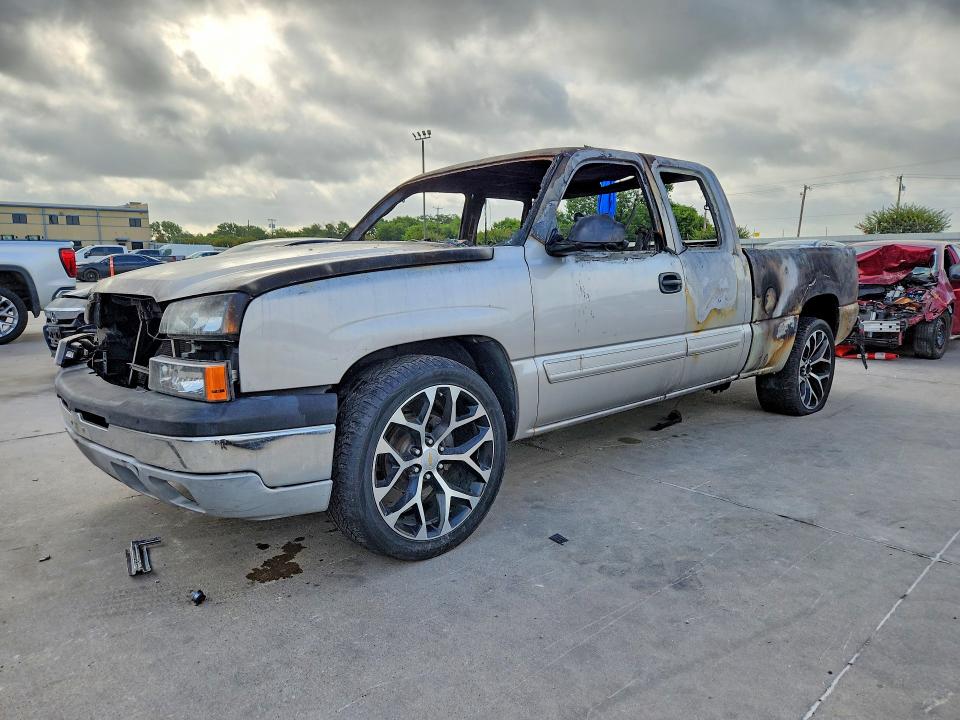 Продажа на аукционе авто 2004 Chevrolet Silverado, vin: 2GCEC19V041163033, номер лота: 59179726