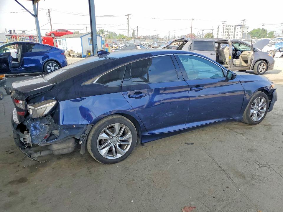 56358886 :رقم المزاد ، 1HGCV1F11JA154413 vin ، 2018 Honda Accord مزاد بيع