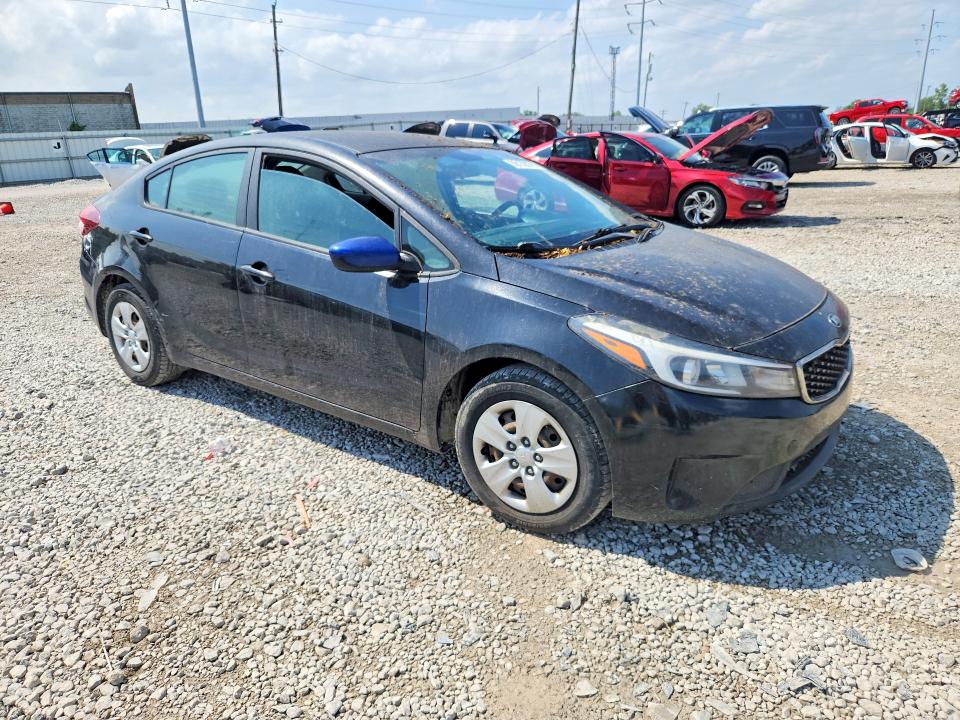59132076 :رقم المزاد ، 3KPFK4A71HE049489 vin ، 2017 Kia Forte مزاد بيع