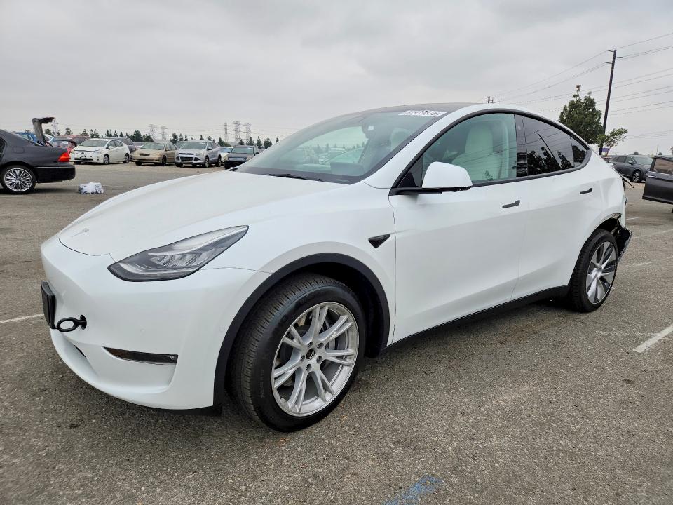 2022 Tesla Model Y მანქანა იყიდება აუქციონზე, vin: 7SAYGDEE0NF327813, აუქციონის ნომერი: 57919876