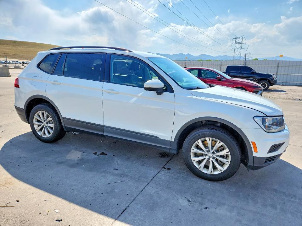 58404856 :رقم المزاد ، 3VV1B7AX5LM088985 vin ، 2020 Volkswagen Tiguan مزاد بيع