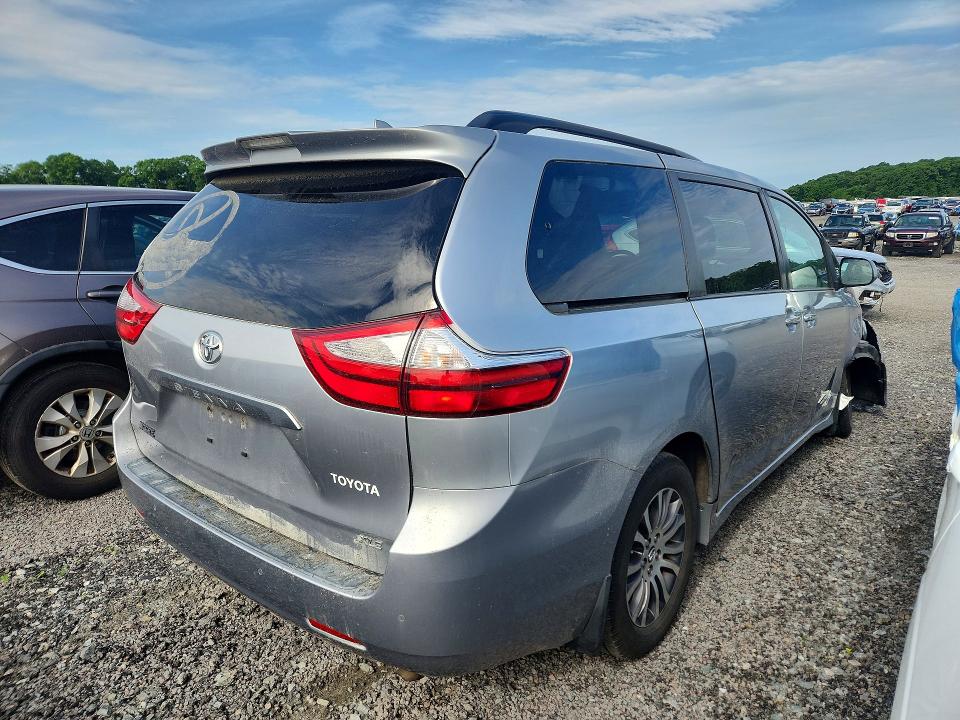 2018 Toyota Sienna მანქანა იყიდება აუქციონზე, vin: 5TDYZ3DC7JS938249, აუქციონის ნომერი: 52410056