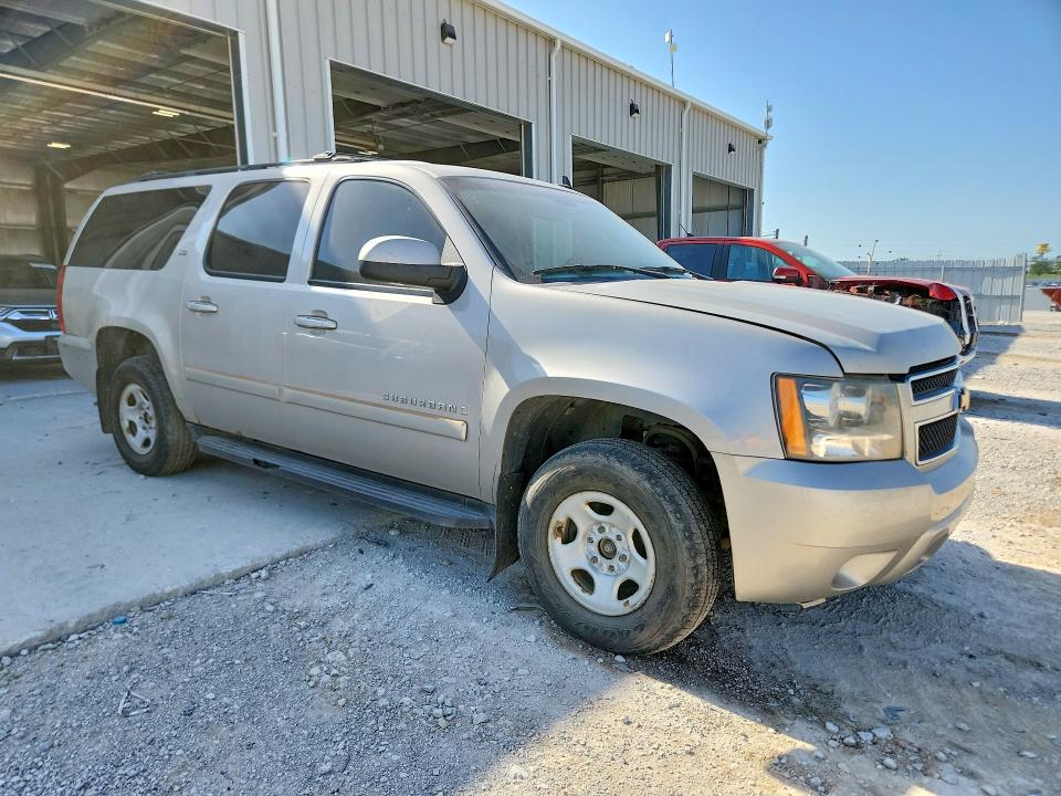 Продажа на аукционе авто 2007 Chevrolet Suburban, vin: 3GNFK163X7G188969, номер лота: 58565096