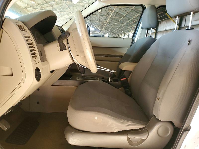 2008 Ford Escape მანქანა იყიდება აუქციონზე, vin: 1FMCU02Z98KE01393, აუქციონის ნომერი: 58106036