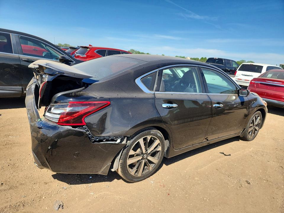 2018 Nissan Altima მანქანა იყიდება აუქციონზე, vin: 1N4AL3AP2JC139609, აუქციონის ნომერი: 55586856