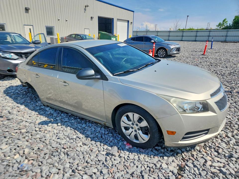 56296126 :رقم المزاد ، 1G1PA5SH1D7261851 vin ، 2013 Chevrolet Cruze مزاد بيع