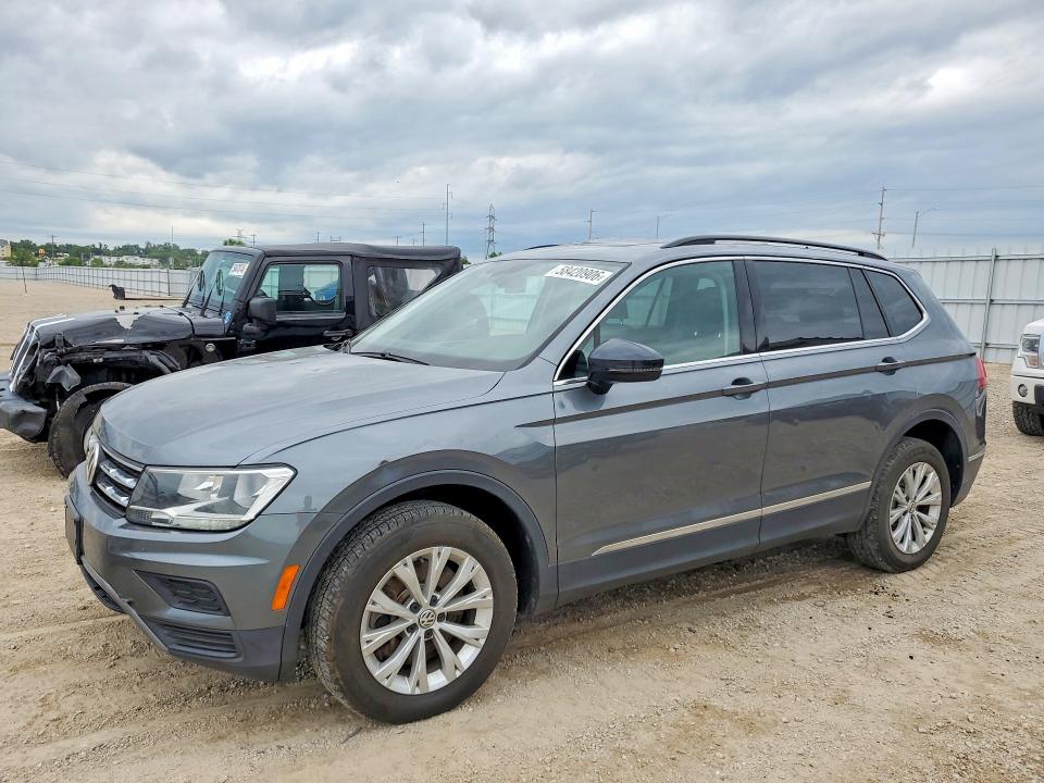 Продажа на аукционе авто 2018 Volkswagen Tiguan, vin: 3VV2B7AX7JM172694, номер лота: 58420906