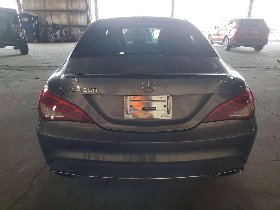 58473346 :رقم المزاد ، WDDSJ4EB0JN510883 vin ، 2018 Mercedes-benz Cla مزاد بيع
