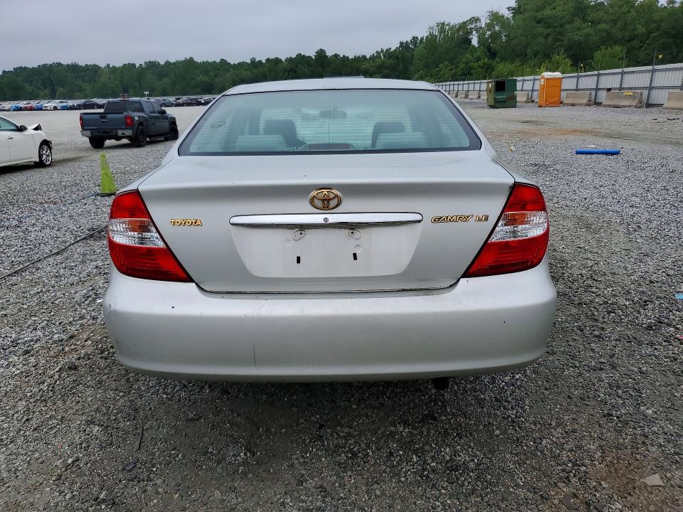 56506626 :رقم المزاد ، 4T1BE30K82U063349 vin ، 2002 Toyota Camry مزاد بيع