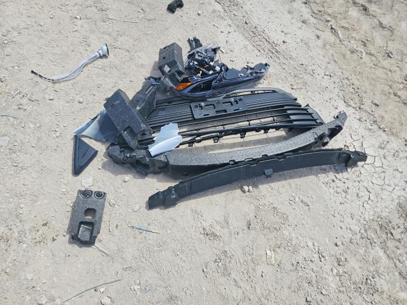 56661816 :رقم المزاد ، JTDBCMFE9T3138231 vin ، 2026 Toyota Corolla Hybrid مزاد بيع