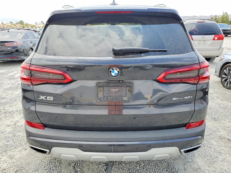 59141456 :رقم المزاد ، 5UXCR4C07LLW63380 vin ، 2020 Bmw X5 مزاد بيع