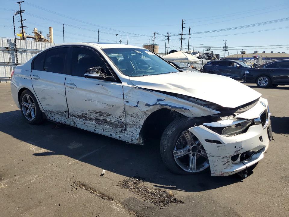 57531666 :رقم المزاد ، WBA3A5G55FNS83710 vin ، 2015 Bmw 328 مزاد بيع
