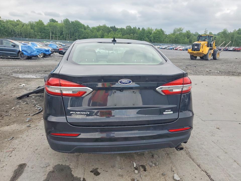 57209516 :رقم المزاد ، 3FA6P0HD7KR218491 vin ، 2019 Ford Fusion مزاد بيع