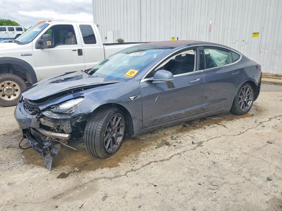 Продажа на аукционе авто 2018 Tesla Model 3, vin: 5YJ3E1EA5JF030524, номер лота: 57012366