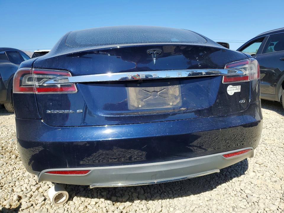 Продажа на аукционе авто 2013 Tesla Model S, vin: 5YJSA1AC7DFP10217, номер лота: 58993706