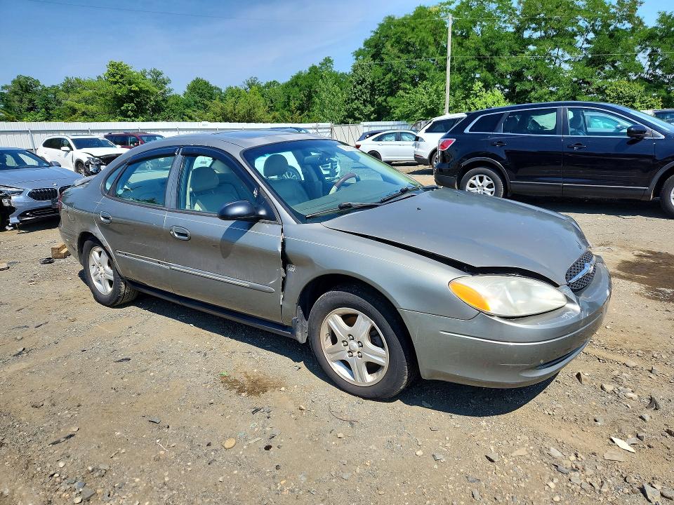 58950606 :رقم المزاد ، 1FAHP56S02A202358 vin ، 2002 Ford Taurus مزاد بيع