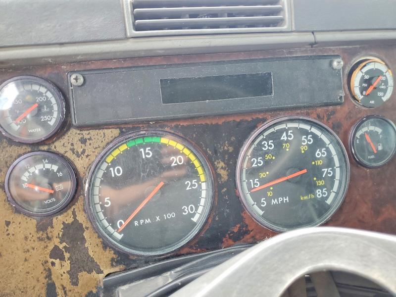 Продаж на аукціоні авто 1999 Freightliner Conventional, vin: 1FUYSSEBXXL976856, номер лоту: 56255126