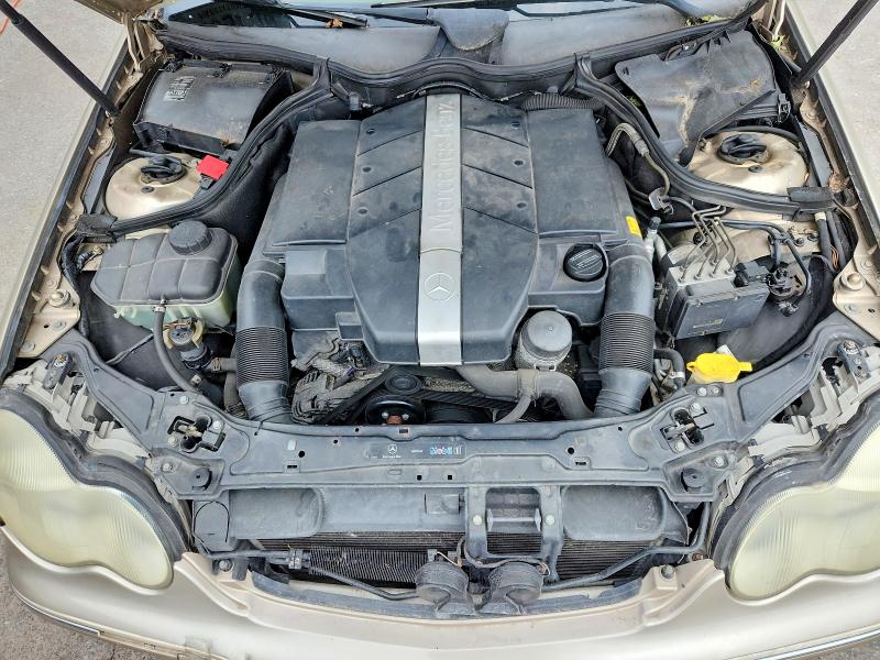 56456326 :رقم المزاد ، WDBRF61J23A405676 vin ، 2003 Mercedes-benz C مزاد بيع