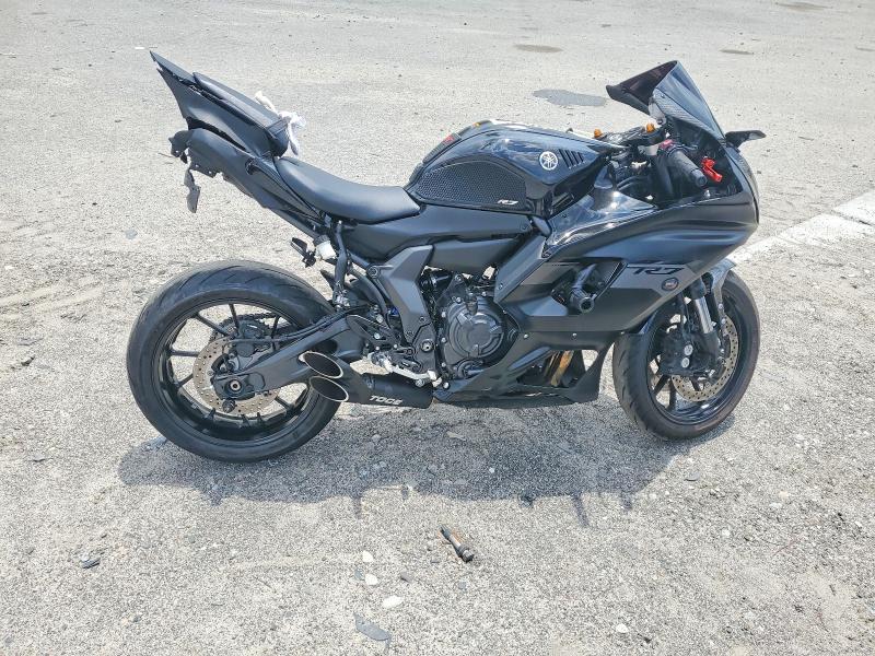 59080306 :رقم المزاد ، JYARM38E4SA020368 vin ، 2025 Yamaha Yzfr7 مزاد بيع