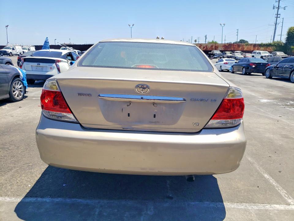 2006 Toyota Camry მანქანა იყიდება აუქციონზე, vin: 4T1BF30K66U117587, აუქციონის ნომერი: 57574256