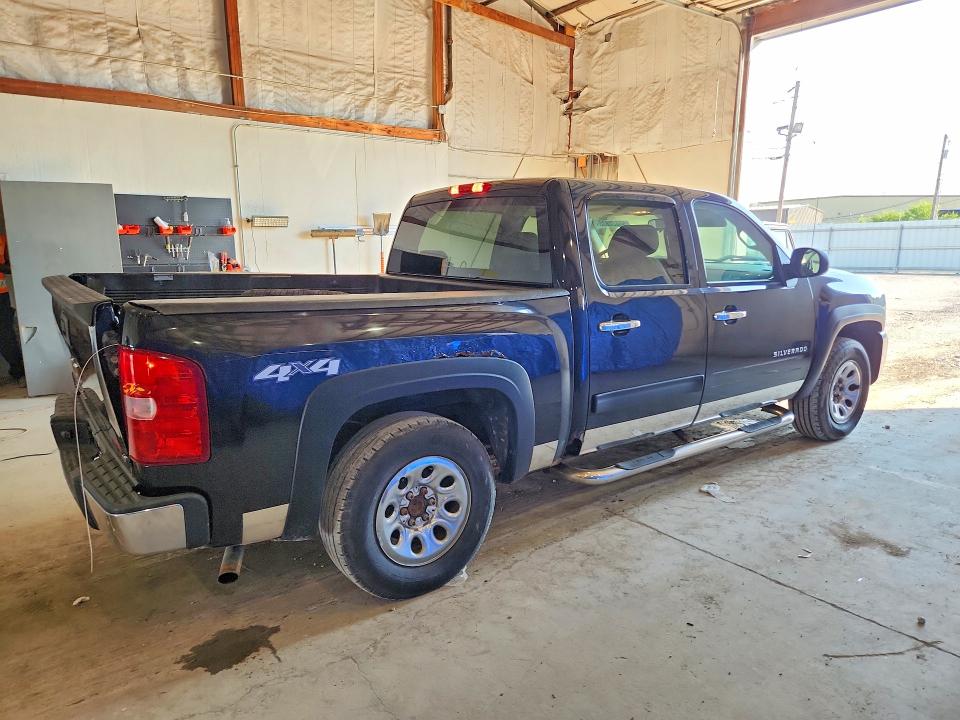 58828836 :رقم المزاد ، 3GCPKSEA8BG302978 vin ، 2011 Chevrolet Silverado مزاد بيع