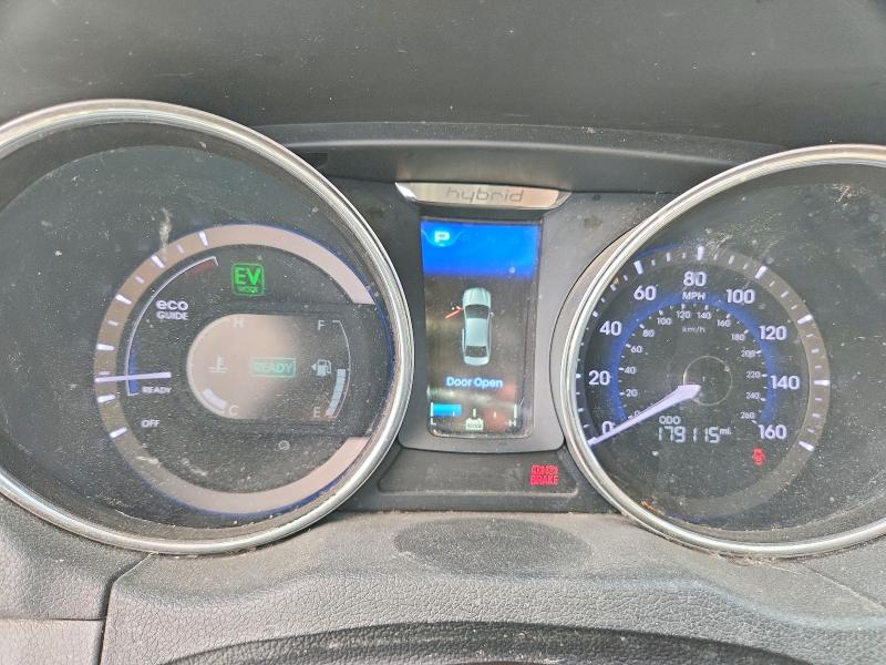 58211076 :رقم المزاد ، KMHEC4A49FA137667 vin ، 2015 Hyundai Sonata Hybrid مزاد بيع