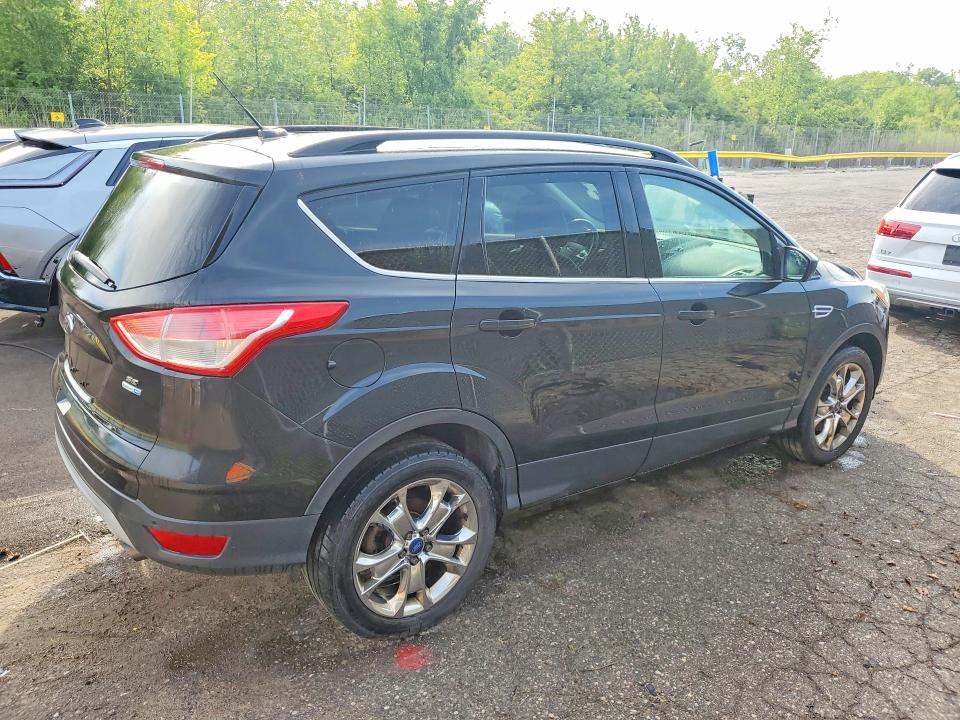 2014 Ford Escape მანქანა იყიდება აუქციონზე, vin: 1FMCU9GX0EUD61717, აუქციონის ნომერი: 58922986