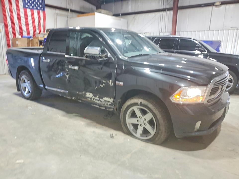 56127946 :رقم المزاد ، 1C6RR7PT7FS771081 vin ، 2015 Ram 1500 مزاد بيع