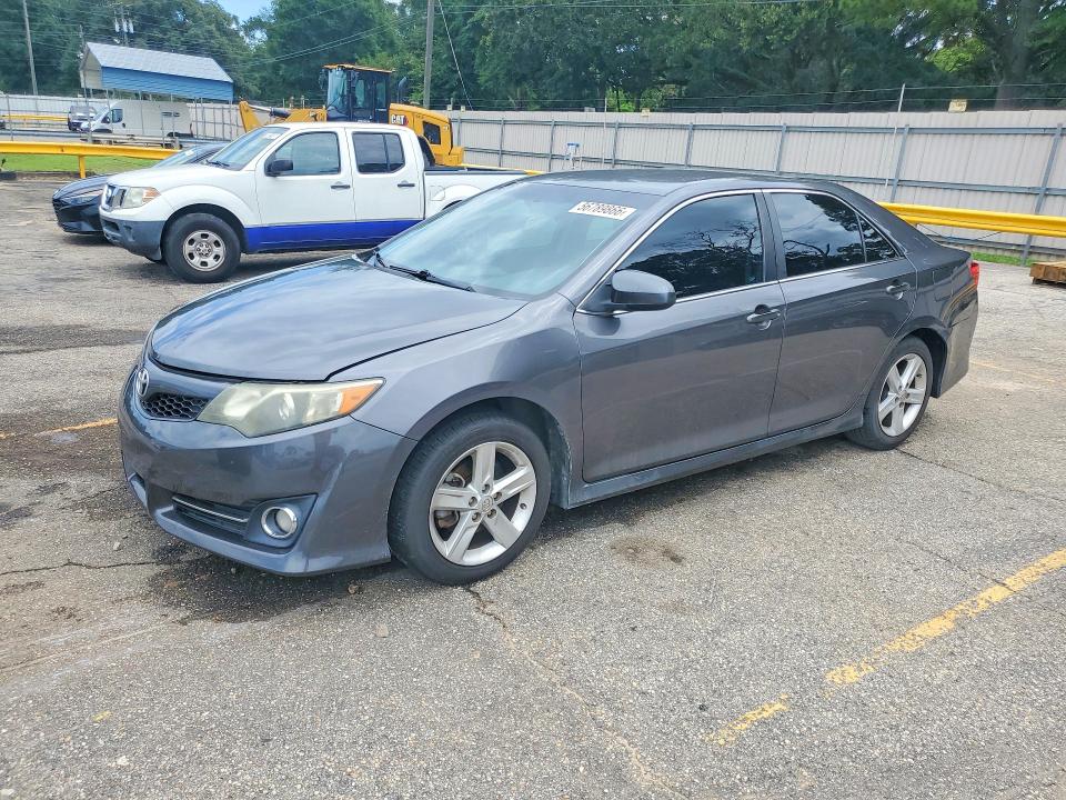 56789866 :رقم المزاد ، 4T1BF1FK8EU411146 vin ، 2014 Toyota Camry مزاد بيع