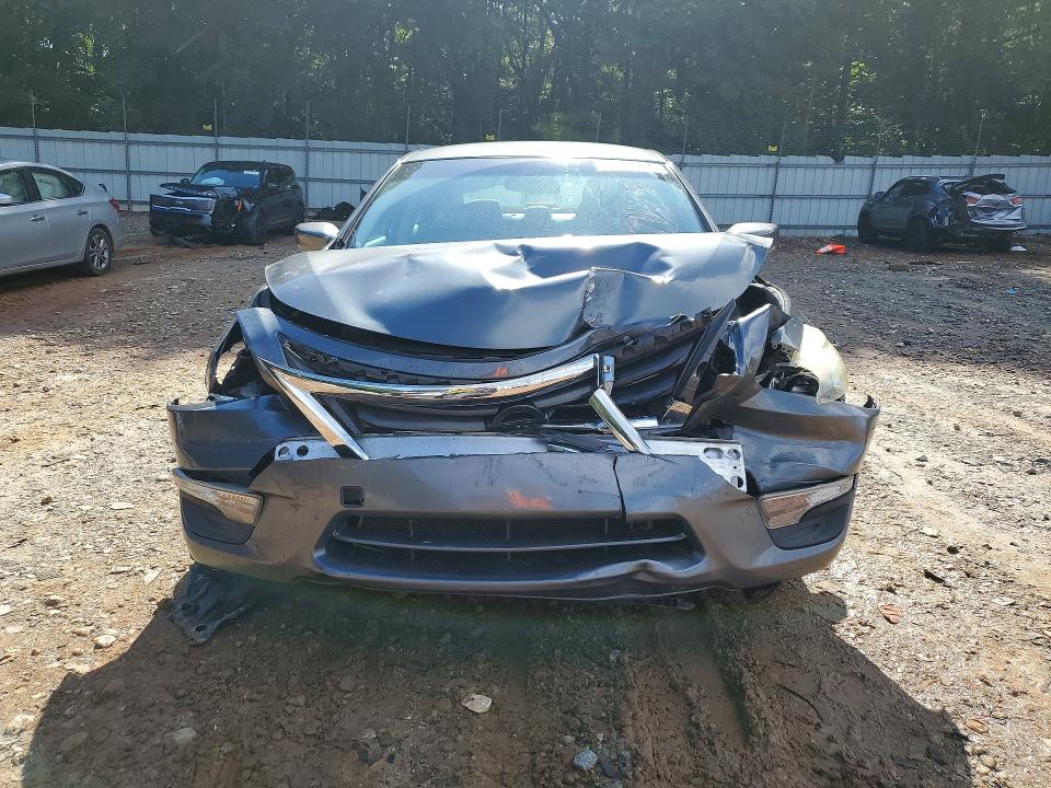 2015 Nissan Altima მანქანა იყიდება აუქციონზე, vin: 1N4AL3AP2FN891435, აუქციონის ნომერი: 57701876