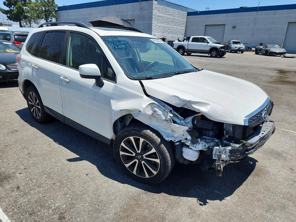 2017 Subaru Forester მანქანა იყიდება აუქციონზე, vin: JF2SJGEC2HH575541, აუქციონის ნომერი: 56134326