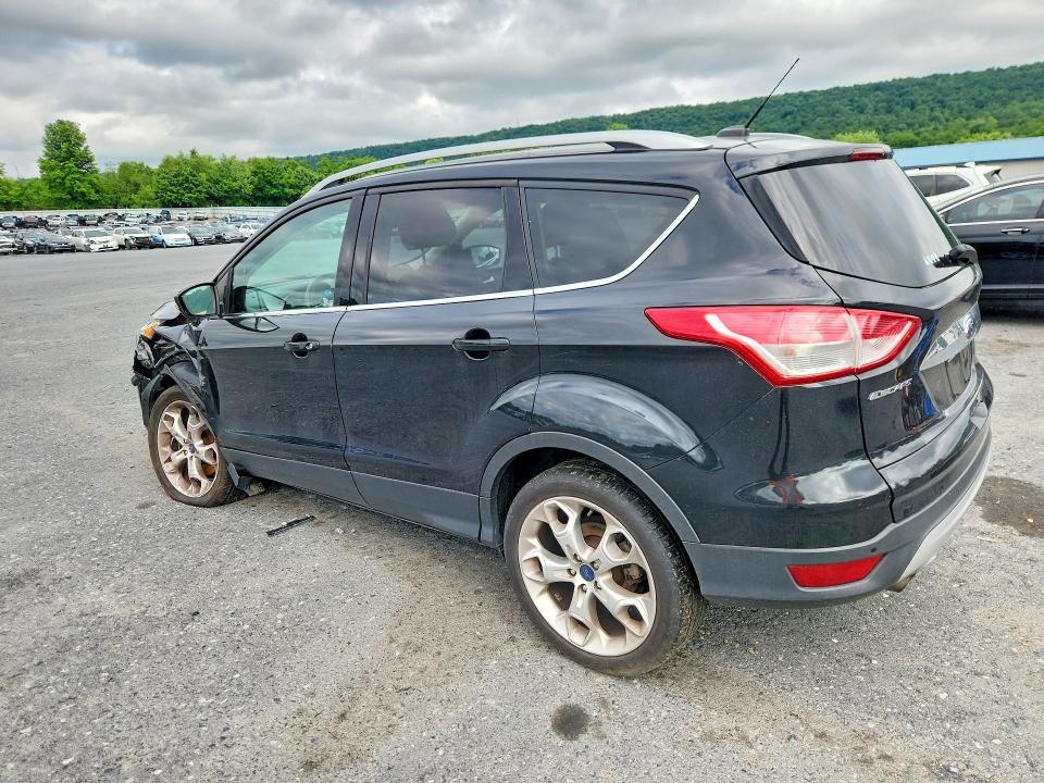 2014 Ford Escape მანქანა იყიდება აუქციონზე, vin: 1FMCU9JX7EUB21363, აუქციონის ნომერი: 56582636