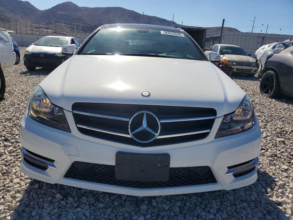 2014 Mercedes-benz C მანქანა იყიდება აუქციონზე, vin: WDDGJ4HB4EG312013, აუქციონის ნომერი: 56652636