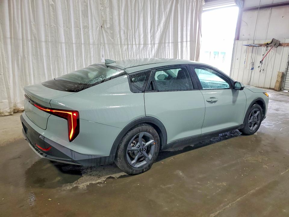 Продажа на аукционе авто 2026 Kia K4, vin: 3KPFT4DEXTE252753, номер лота: 55716626